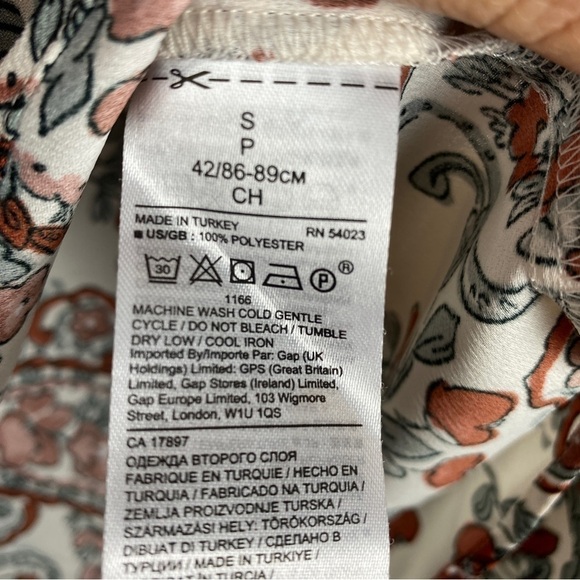 BANANA Republic Boho Paisley Balloon Long Sleeve Lace Up Top Small NWT - Picture 10 of 11